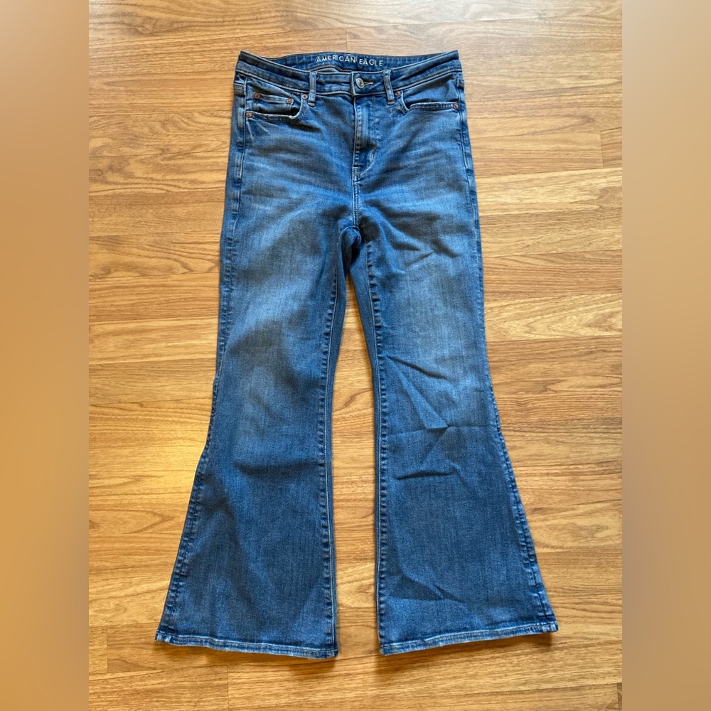 American Eagle Super High-Rise Flare sz 4
